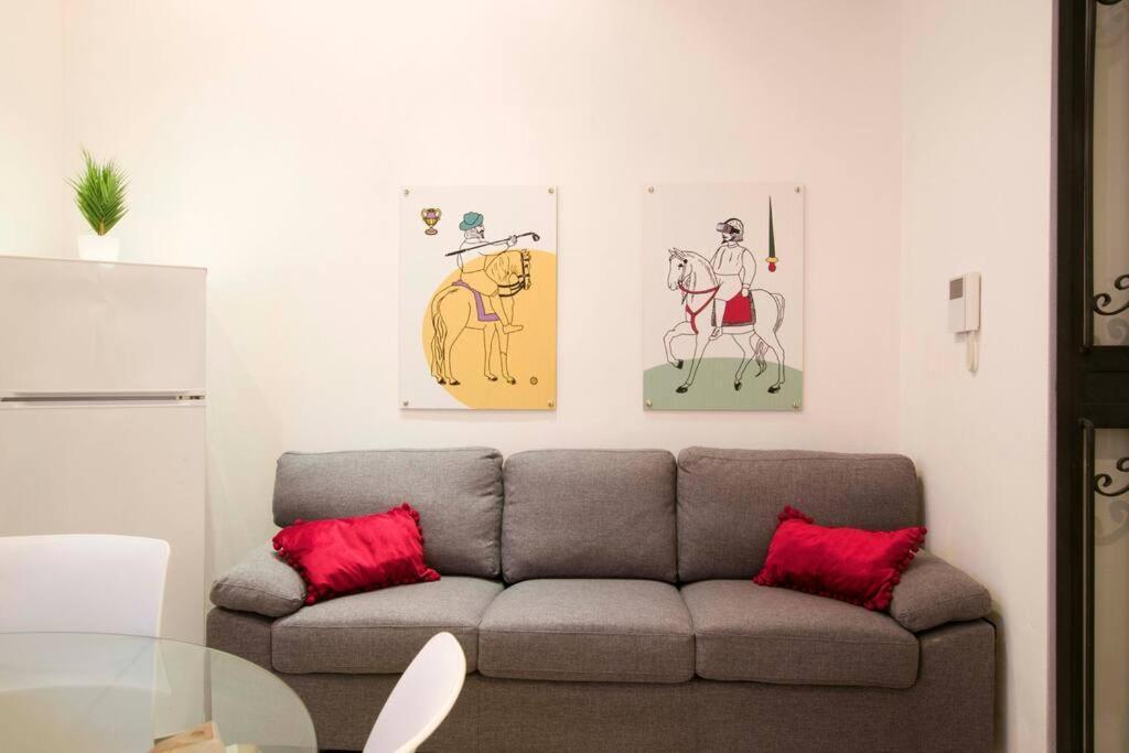 In Center Benni Apartment Palermo Luaran gambar