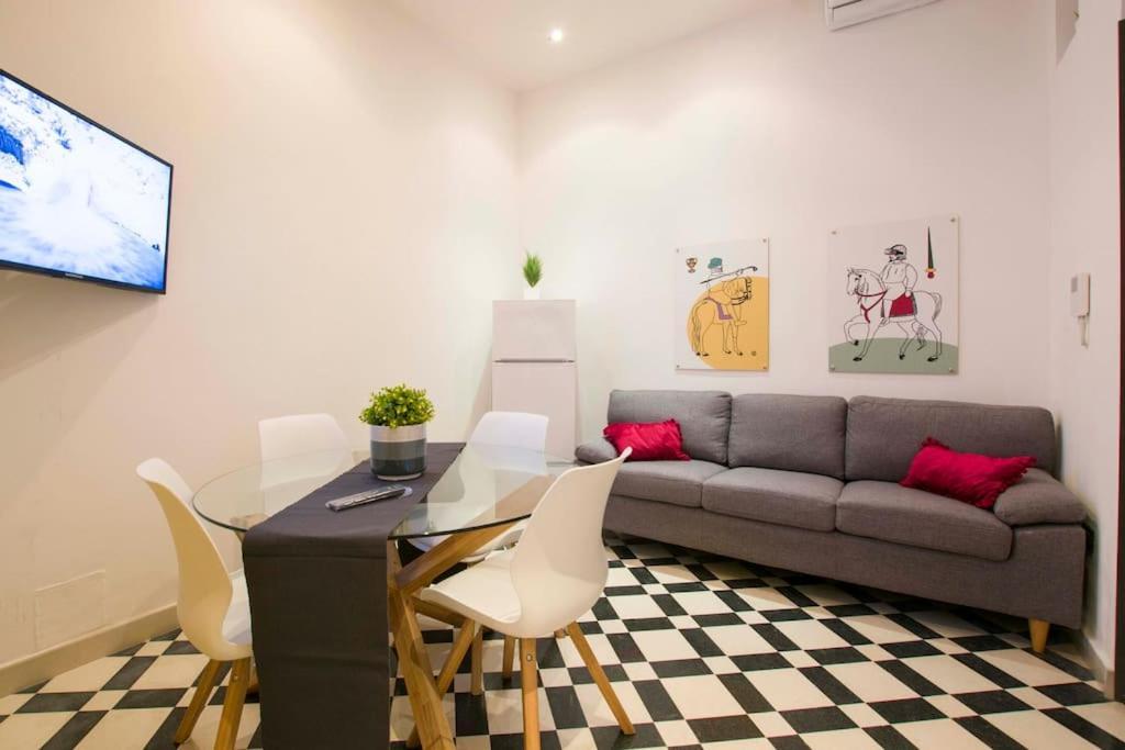 In Center Benni Apartment Palermo Luaran gambar